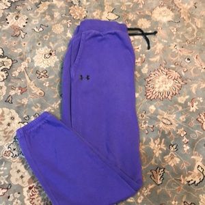 Under Armour girls joggers YXL